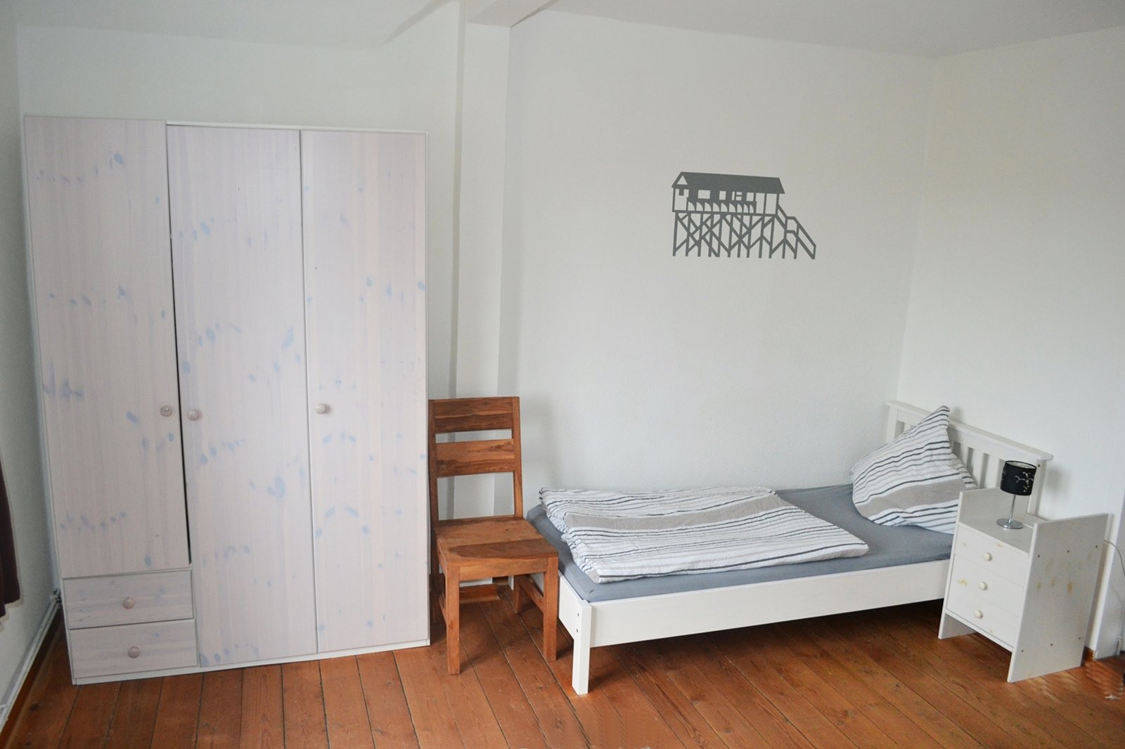 Ein Schlafraum mit 3 Einzelbetten (90x200)